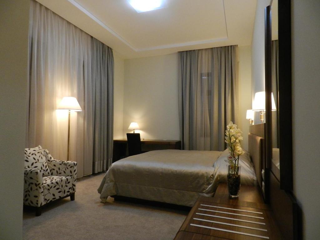 Boutique Hotel Kotoni Тирана Стая снимка