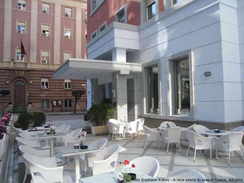 Boutique Hotel Kotoni Тирана Ресторант снимка