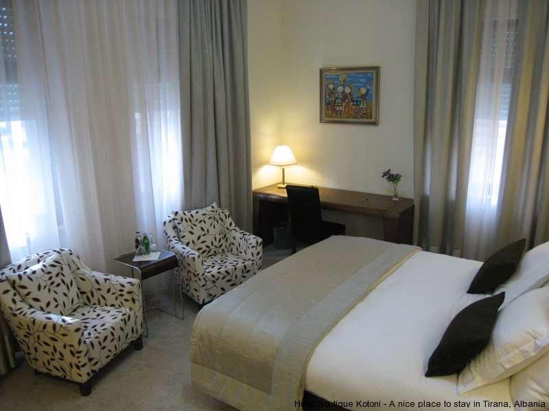 Boutique Hotel Kotoni Тирана Стая снимка