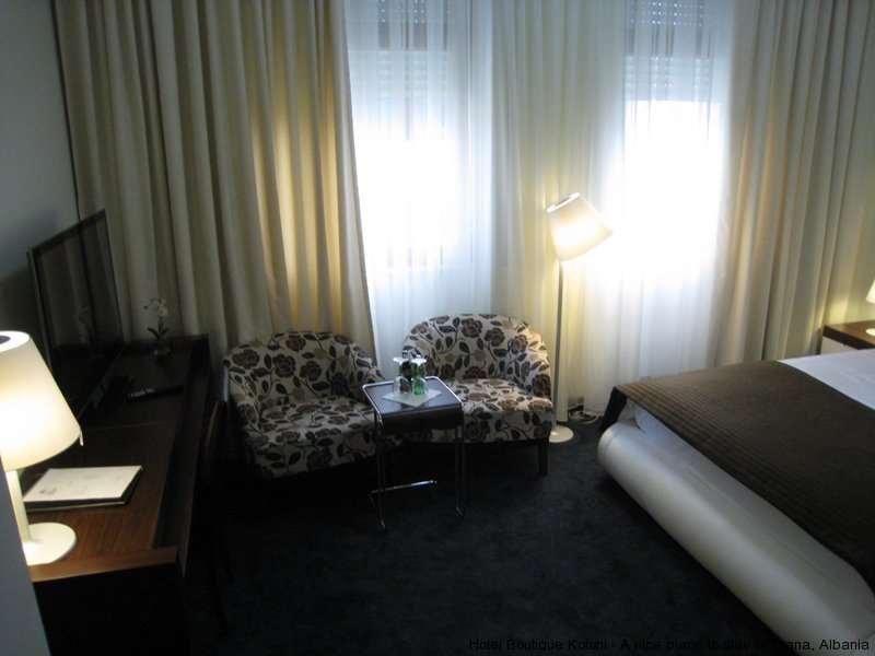 Boutique Hotel Kotoni Тирана Стая снимка