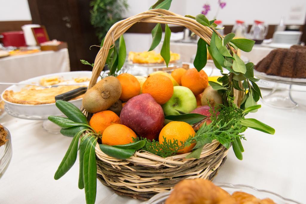 Boutique Hotel Kotoni Тирана Екстериор снимка