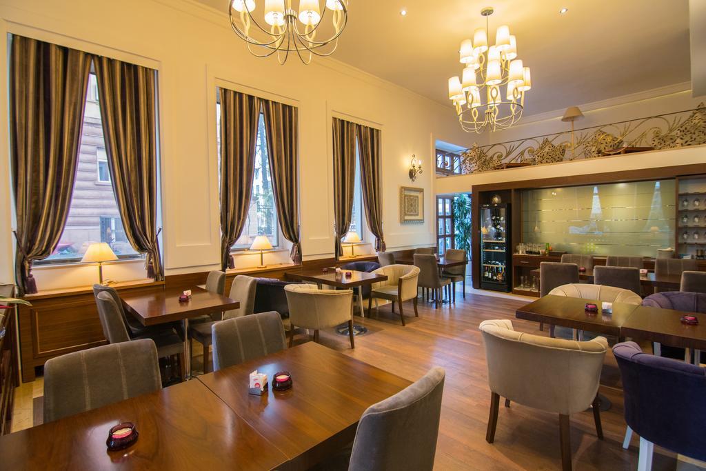 Boutique Hotel Kotoni Тирана Екстериор снимка